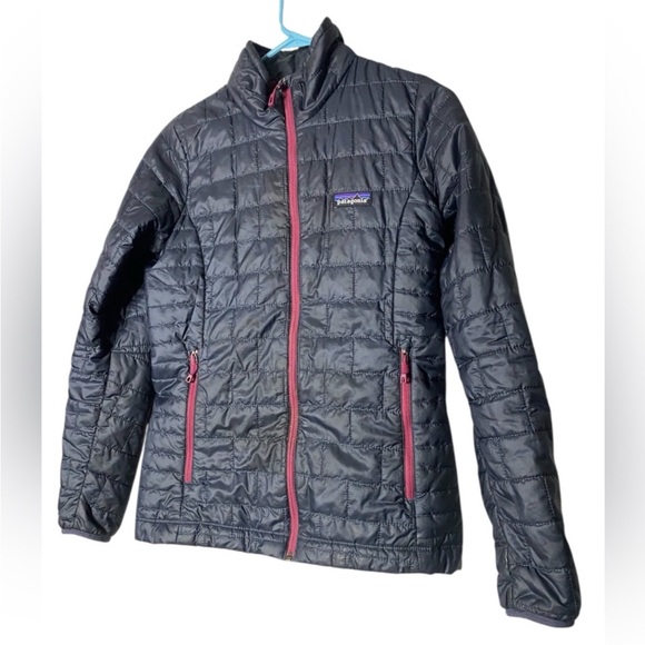 Patagonia Nano Puff Jacket
Women's XS Black/Navy Magenta
Zip STY84217 PrimaLoft - Picture 5 of 8